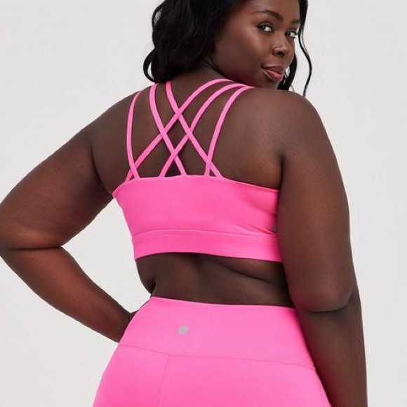 NWT Torrid Low-Impact Wireless Strappy Back Active Sports Bra in Pink Glo 2X - Picture 3 of 4